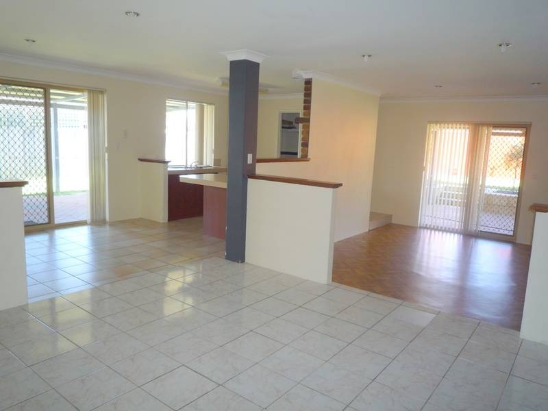 4 Osprey Drive, Yangebup WA 6164