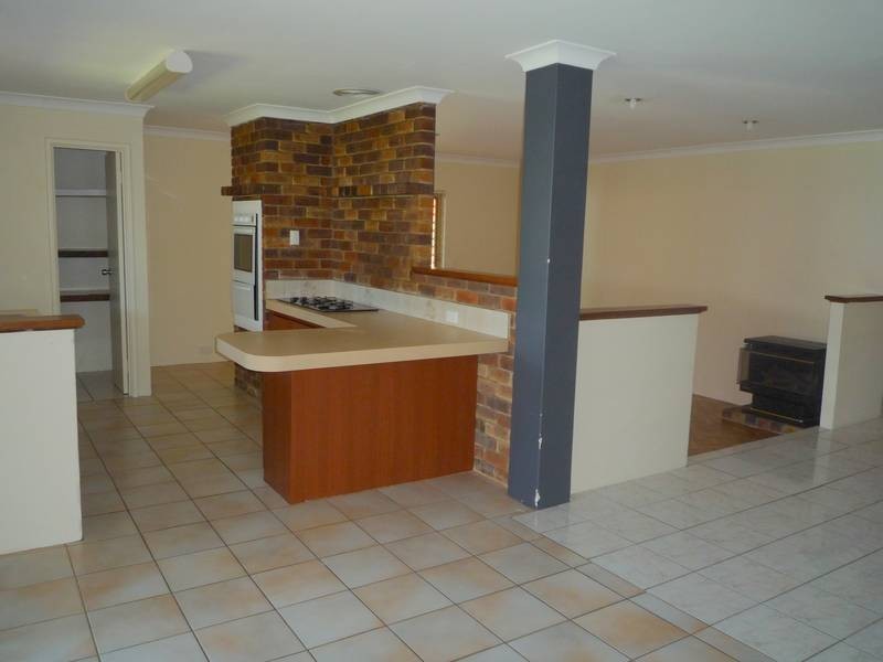 4 Osprey Drive, Yangebup WA 6164