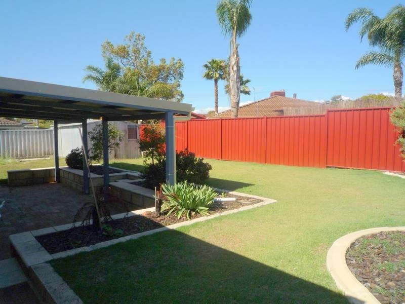 4 Osprey Drive, Yangebup WA 6164