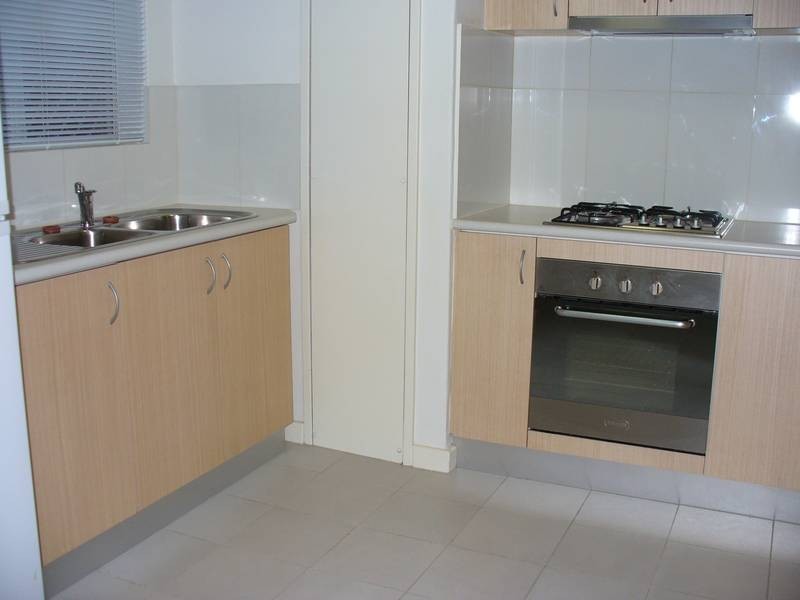 1/15 Rosalind Way, Coolbellup WA 6163