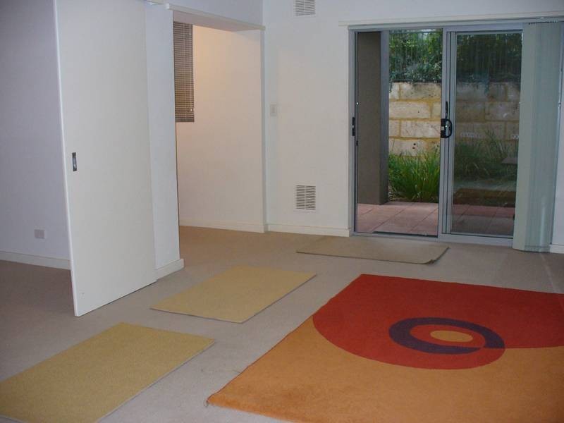 1/15 Rosalind Way, Coolbellup WA 6163