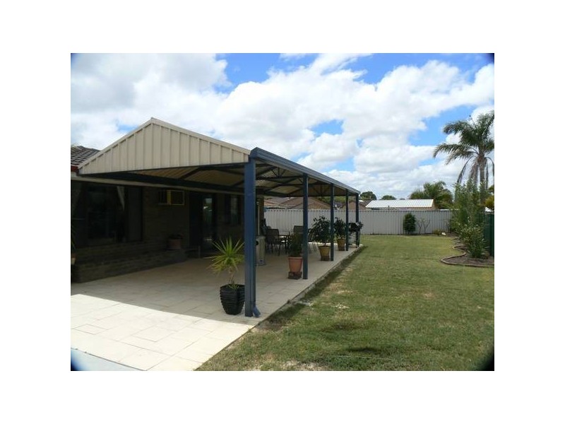 8 Glenorn Court, Yangebup WA 6164