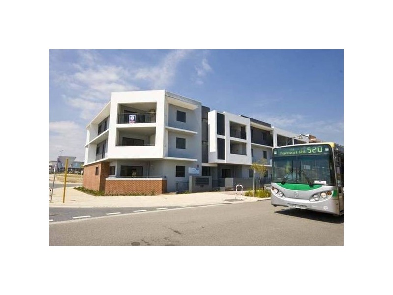 6/2 Stockton Bend, Cockburn Central WA 6164