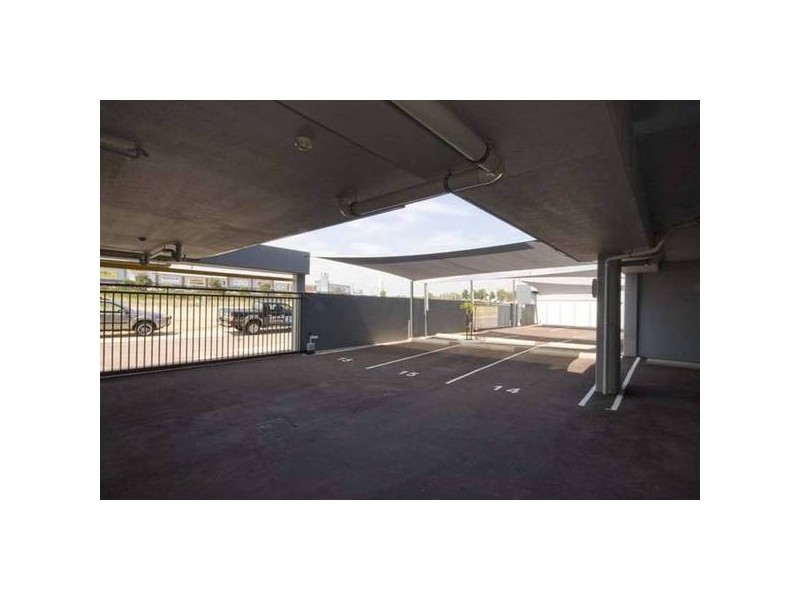 6/2 Stockton Bend, Cockburn Central WA 6164