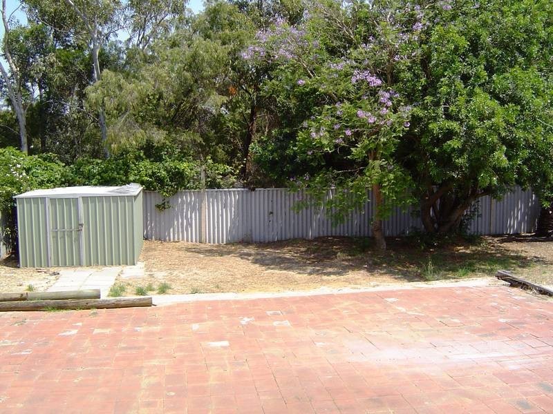 65 Plover Drive, Yangebup WA 6164