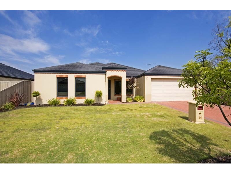 14 Panton Drive, Success WA 6164