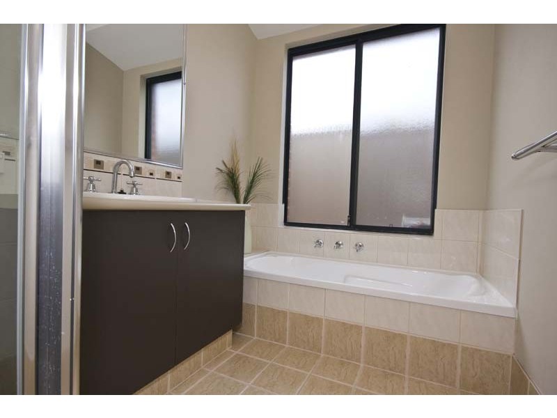 14 Panton Drive, Success WA 6164