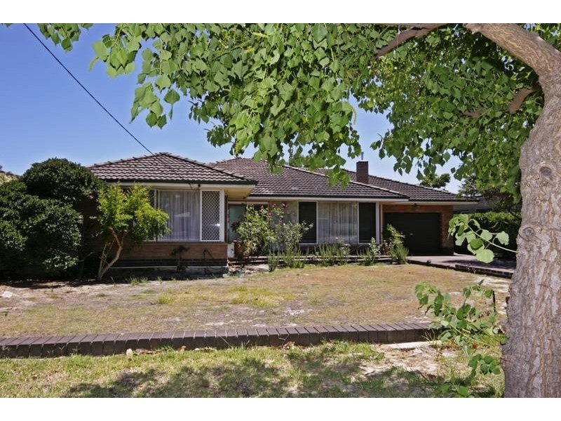 12 HERMES STREET, Riverton WA 6148