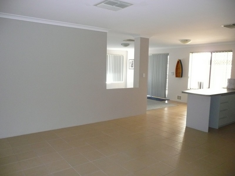 20 Dorrigo Way, South Lake WA 6164