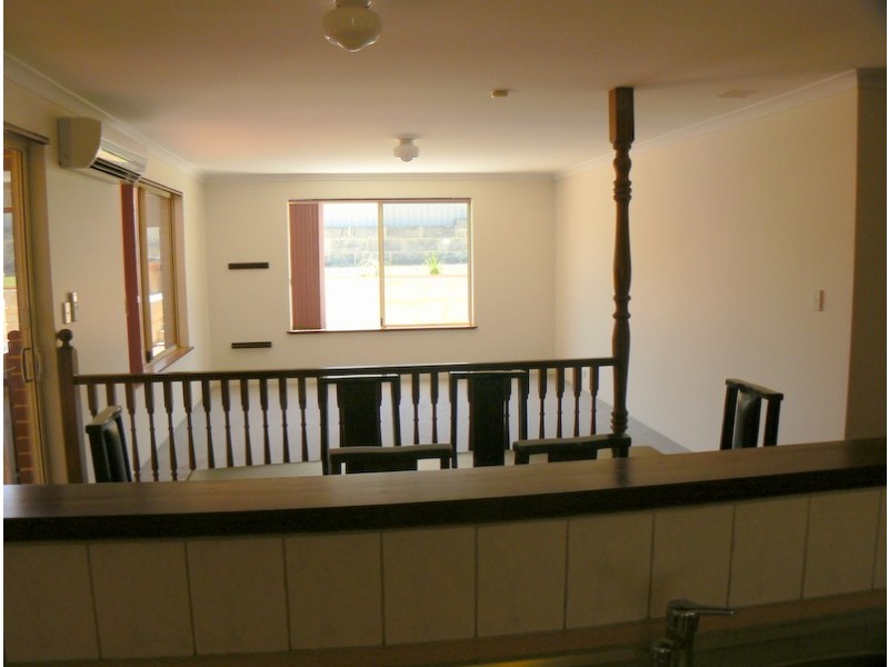 36 Baningan Avenue, Success WA 6164