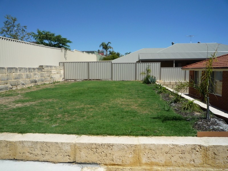 36 Baningan Avenue, Success WA 6164