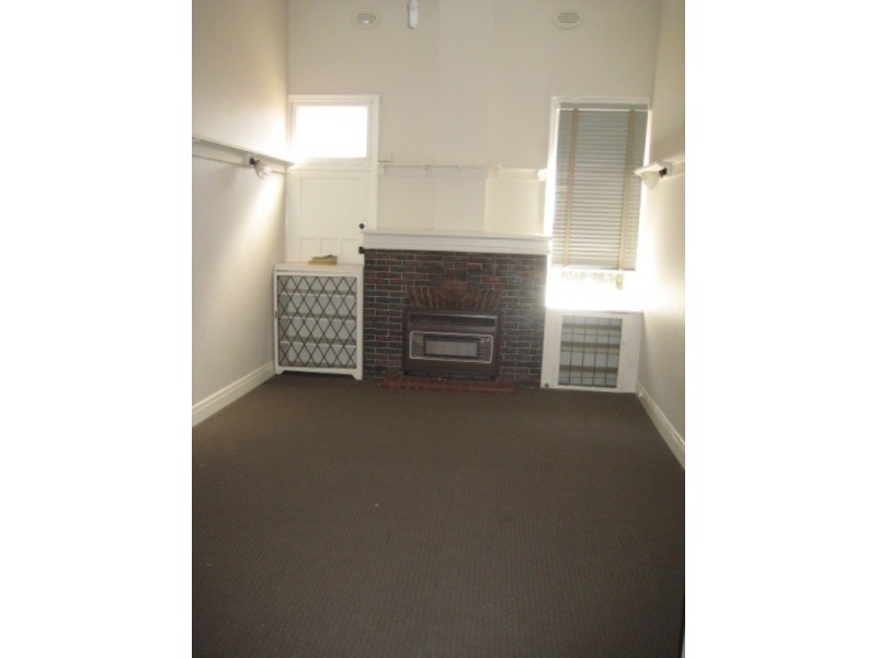 20 Carpenter Street, Quarry Hill VIC 3550