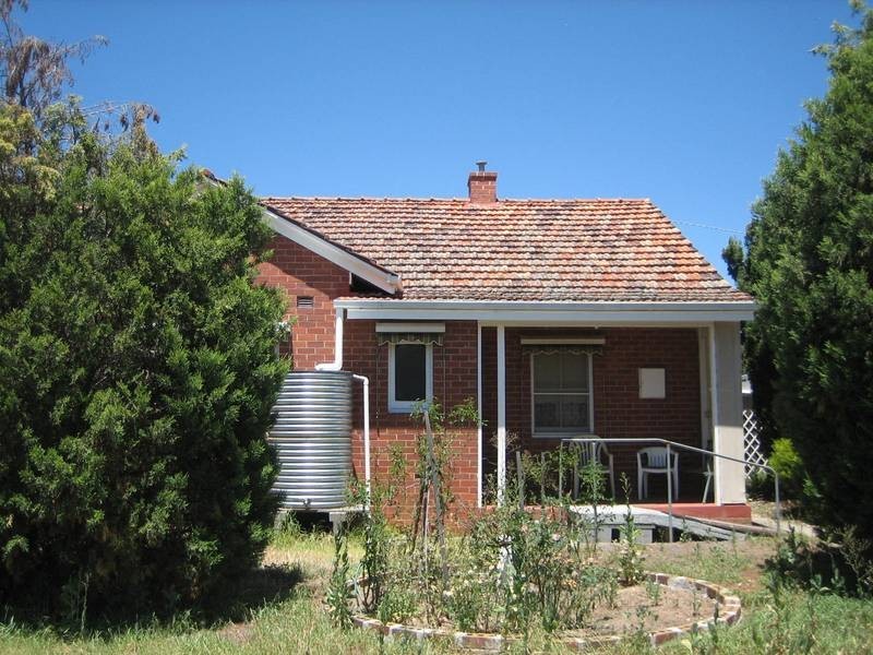 2 Churchill Avenue, Flora Hill VIC 3550