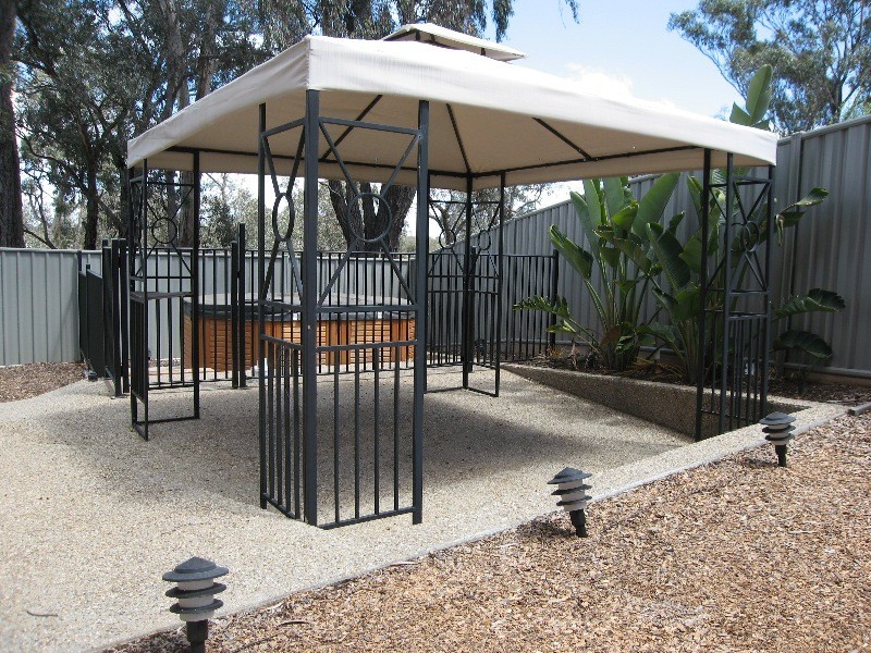 53b Browning Street, Kangaroo Flat VIC 3555