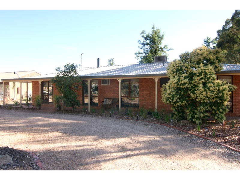 253 Guys Hill Road, Strathfieldsaye VIC 3551