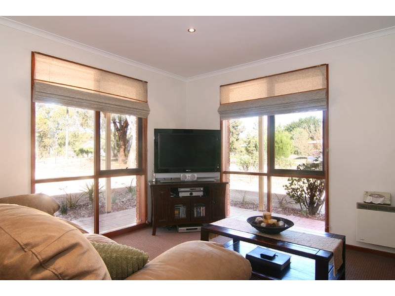 253 Guys Hill Road, Strathfieldsaye VIC 3551