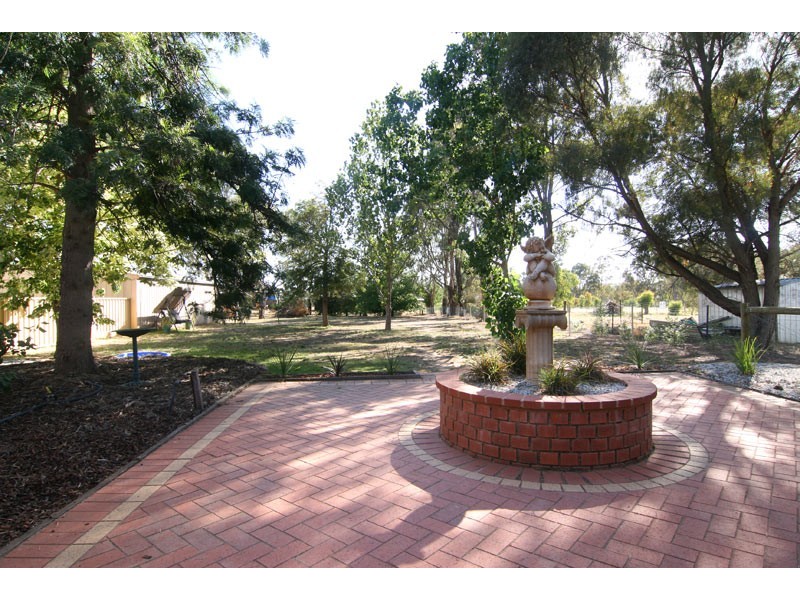 253 Guys Hill Road, Strathfieldsaye VIC 3551