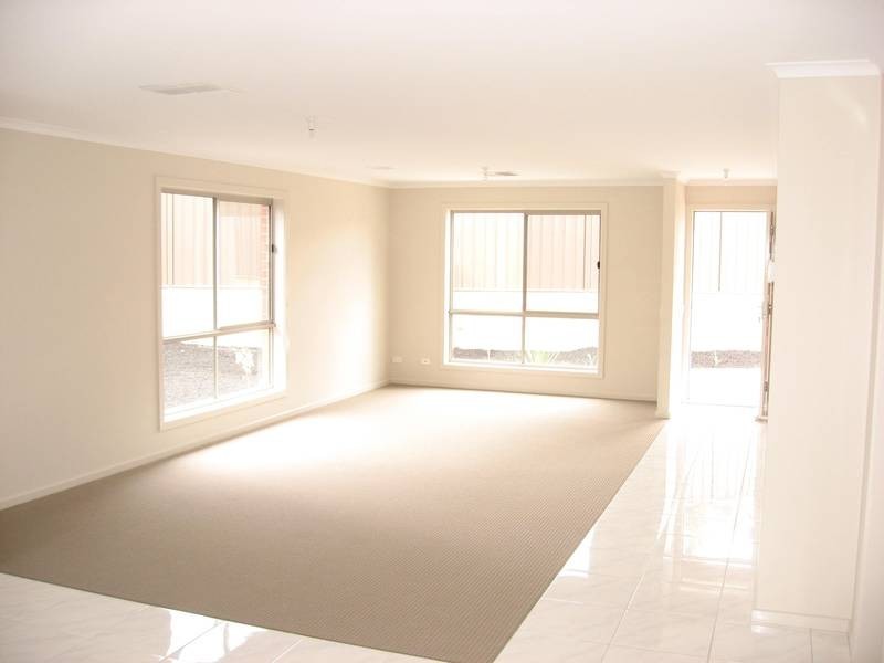 3/4 Rosemary Court, Golden Square VIC 3555