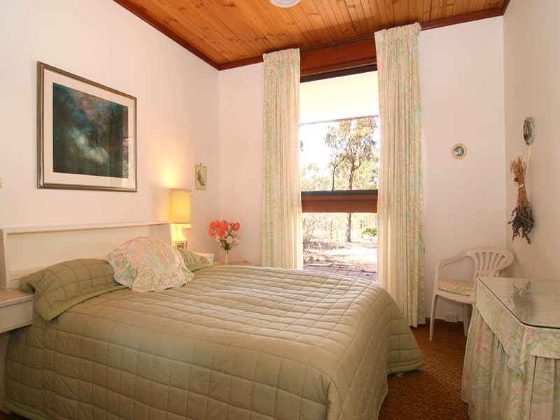 279 Turners Road, Junortoun VIC 3551