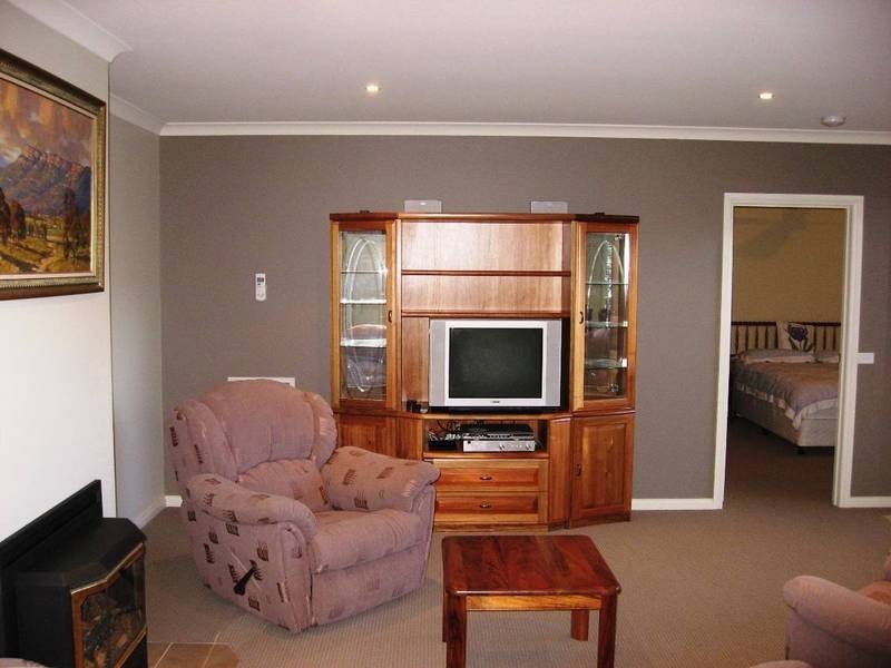 21 Jerribong Way, Kangaroo Flat VIC 3555