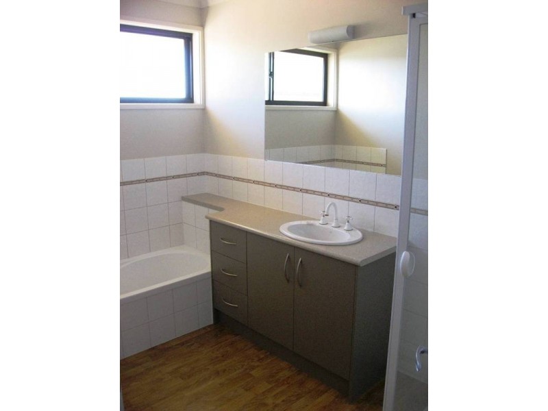 21 Jerribong Way, Kangaroo Flat VIC 3555