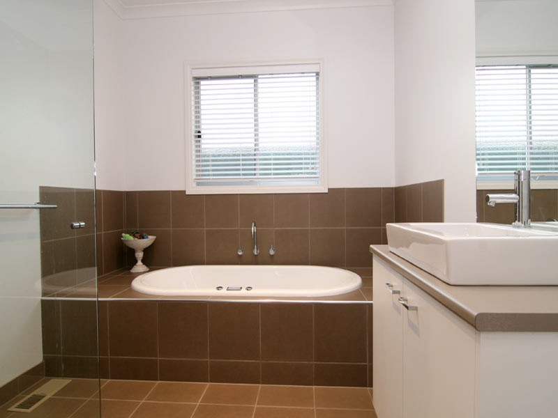 10 Janelle Drive, Maiden Gully VIC 3551