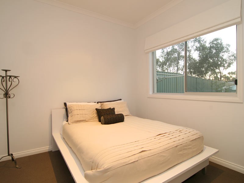 10 Janelle Drive, Maiden Gully VIC 3551