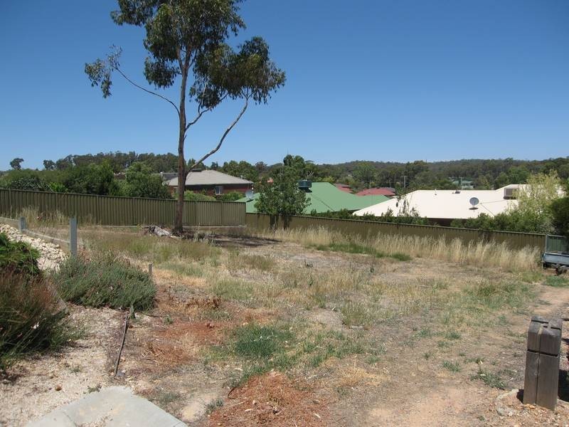 7 Oxford Terrace, Strathdale VIC 3550