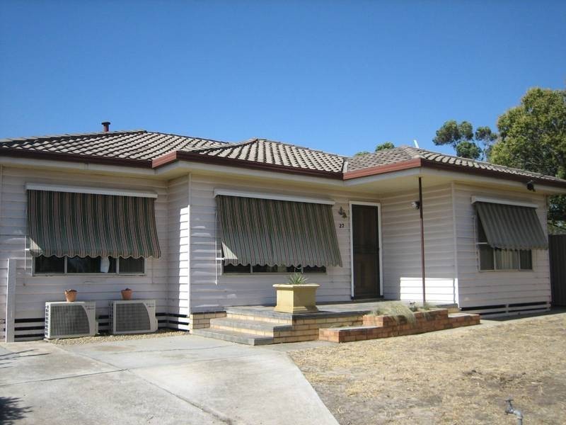 27 Curnow Street, Golden Square VIC 3555