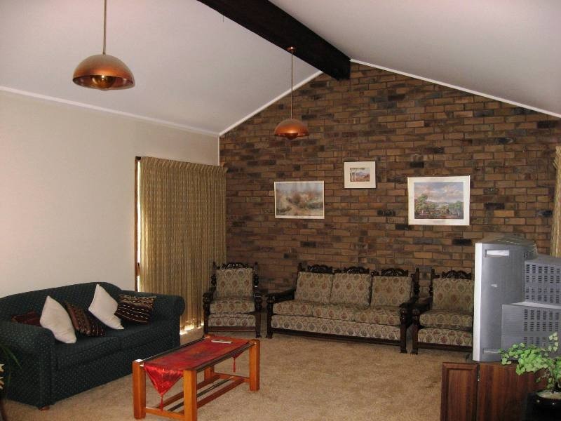 7 Belinda Avenue, Golden Square VIC 3555