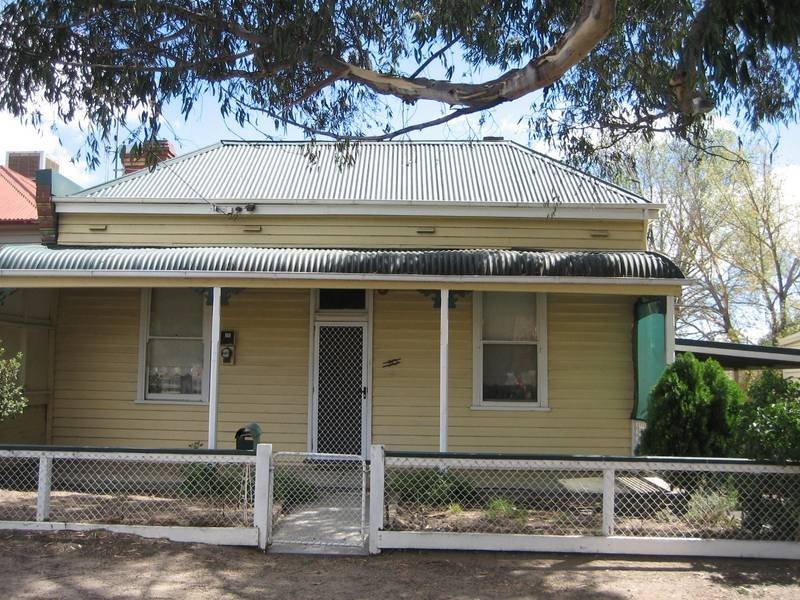 30 Breen Street, Quarry Hill VIC 3550