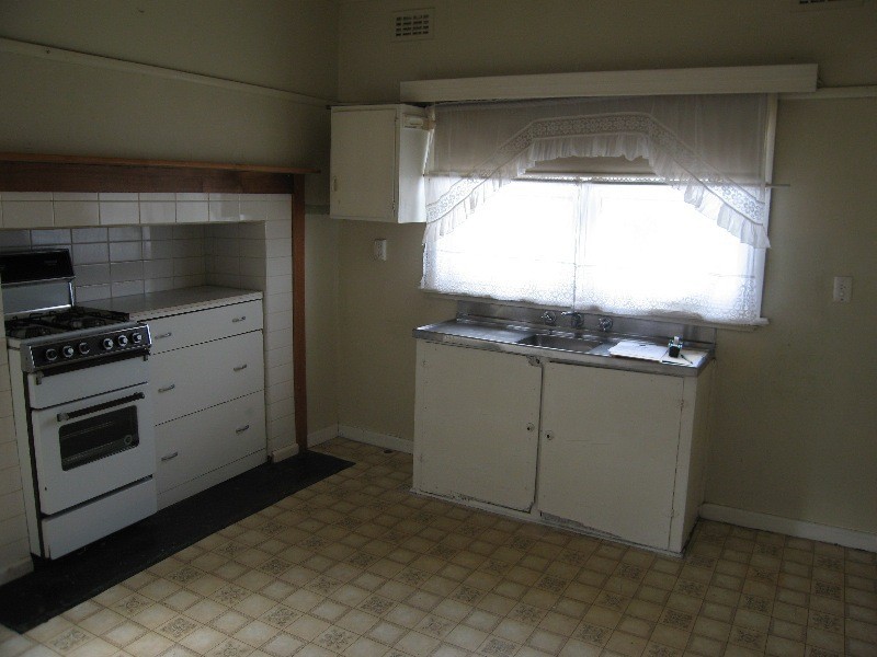 39 Sandhurst Road, California Gully VIC 3556