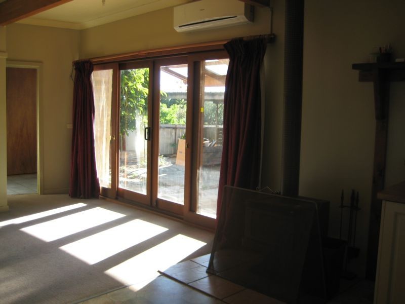 9 Theodore Street, Flora Hill VIC 3550