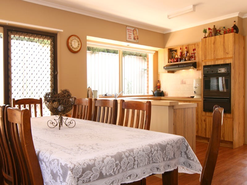 21 Landale Drive, Strathdale VIC 3550