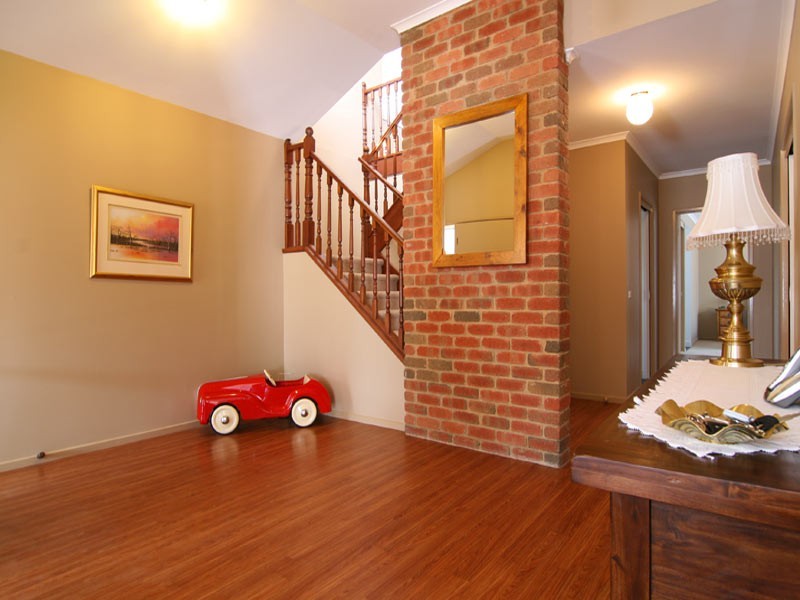 21 Landale Drive, Strathdale VIC 3550