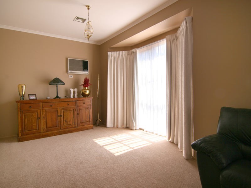 21 Landale Drive, Strathdale VIC 3550