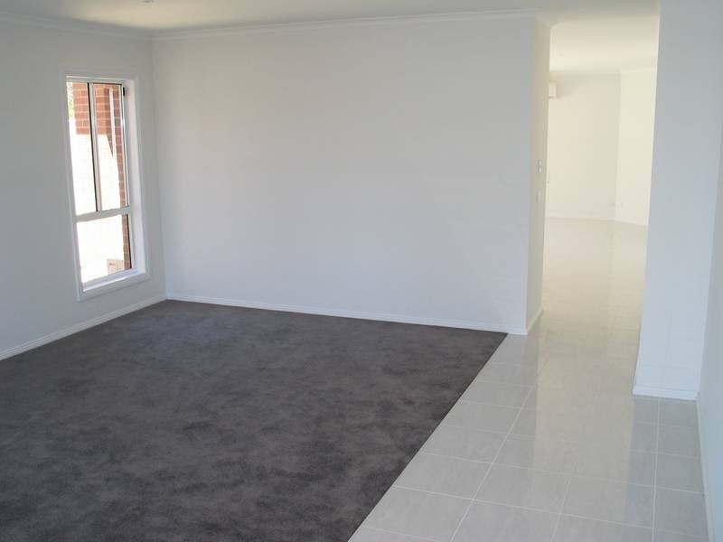 19 Hall Street, White Hills VIC 3550