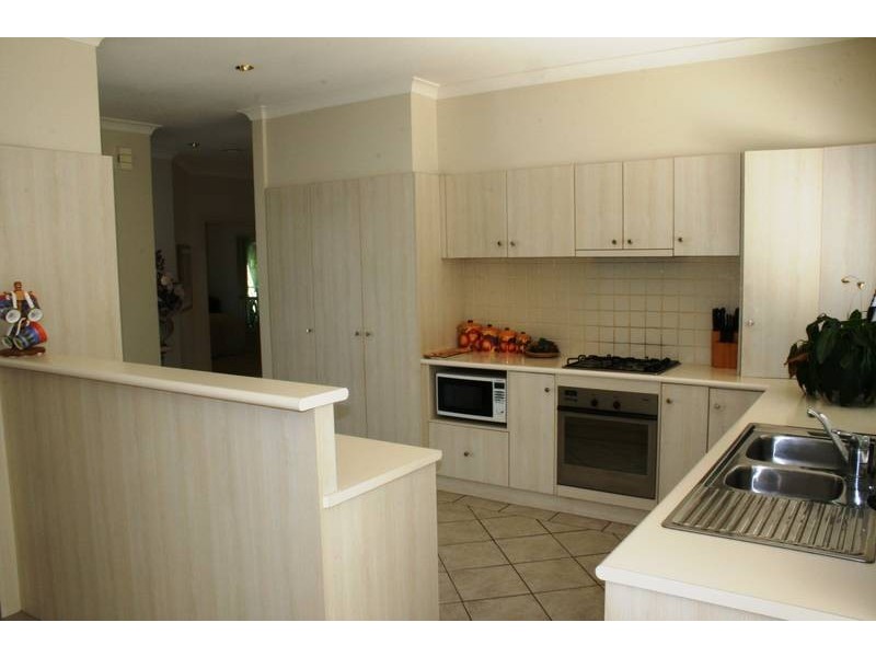 6 Wildwood Drive, Strathdale VIC 3550