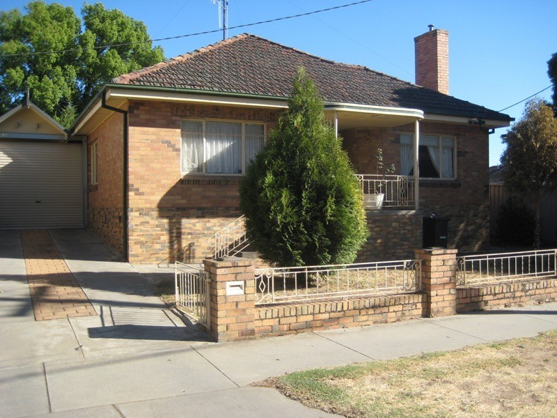 14 Old High Street, Golden Square VIC 3555