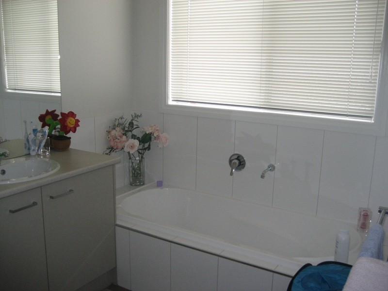 13 Jerribong Way, Kangaroo Flat VIC 3555