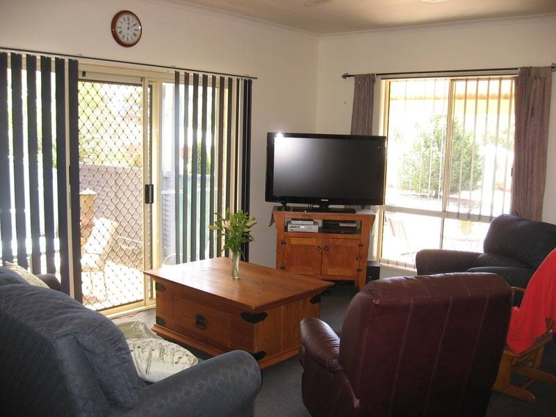 4 Fraser Court, Kangaroo Flat VIC 3555