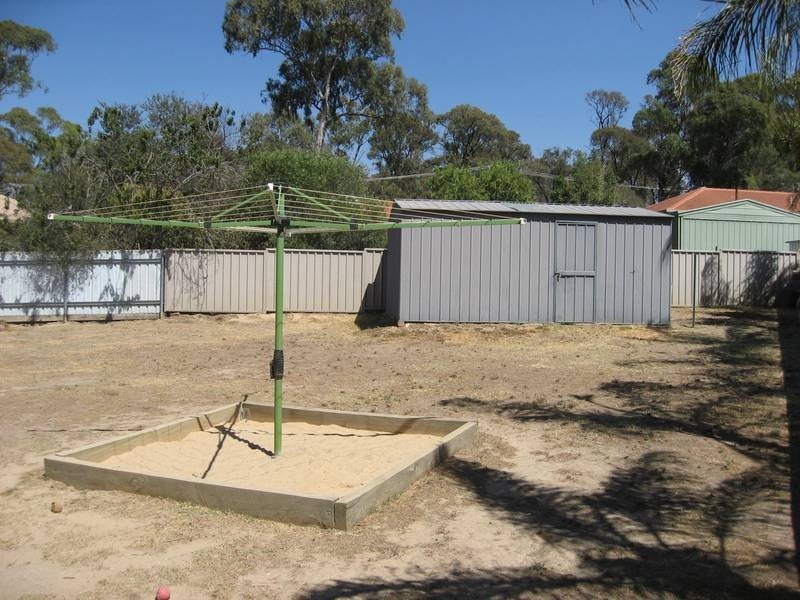 4 Fraser Court, Kangaroo Flat VIC 3555