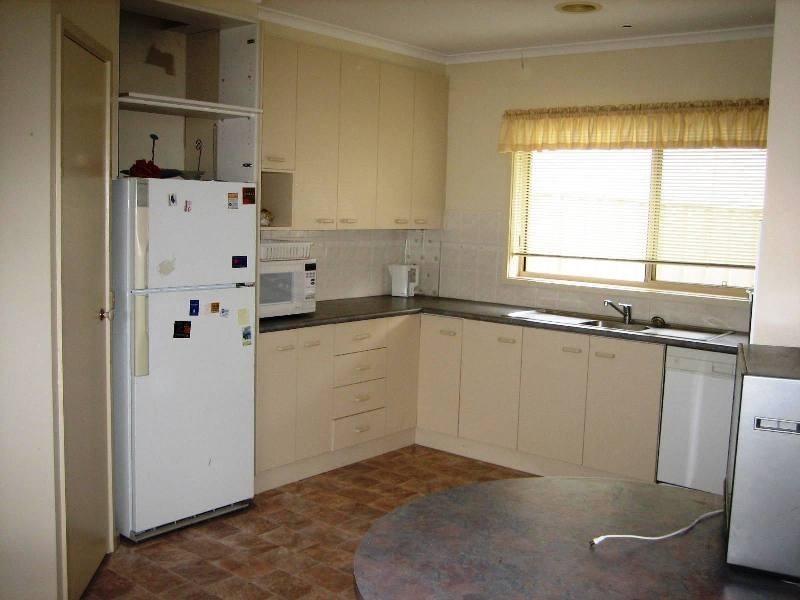 12 Bourke Drive, Strathdale VIC 3550
