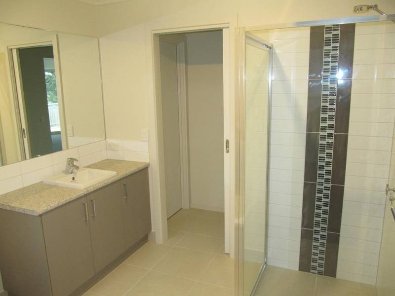 2/413 Napier Street, White Hills VIC 3550