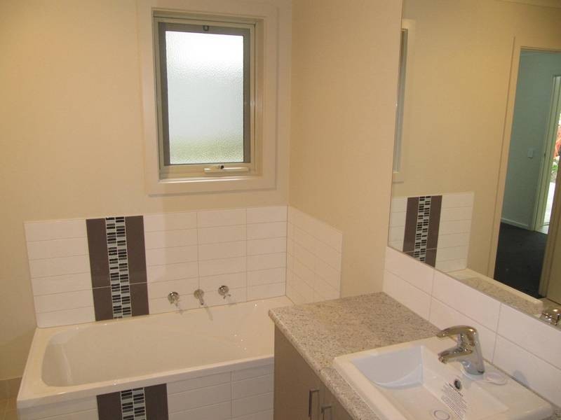 2/413 Napier Street, White Hills VIC 3550