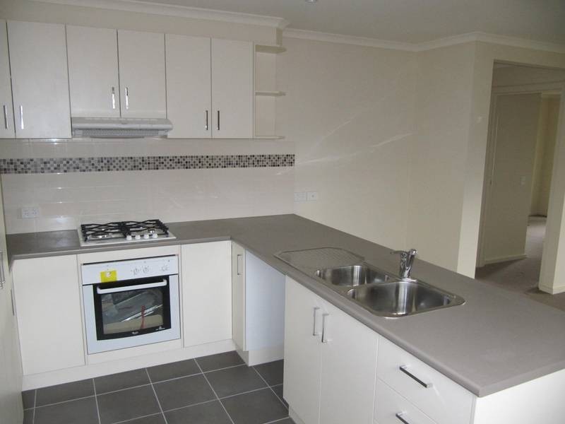 2/413 Napier Street, White Hills VIC 3550