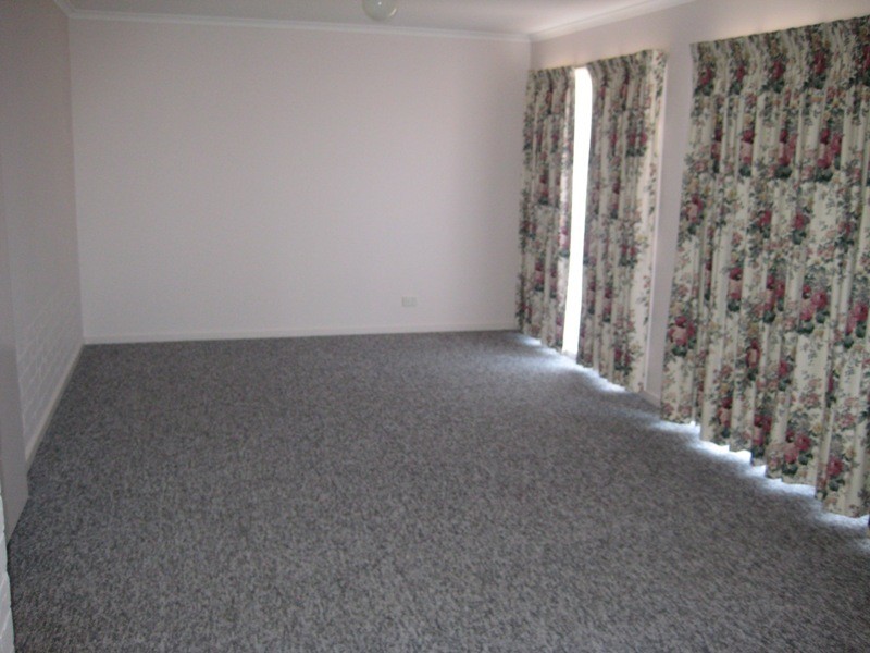 10 Elm Street, Golden Square VIC 3555