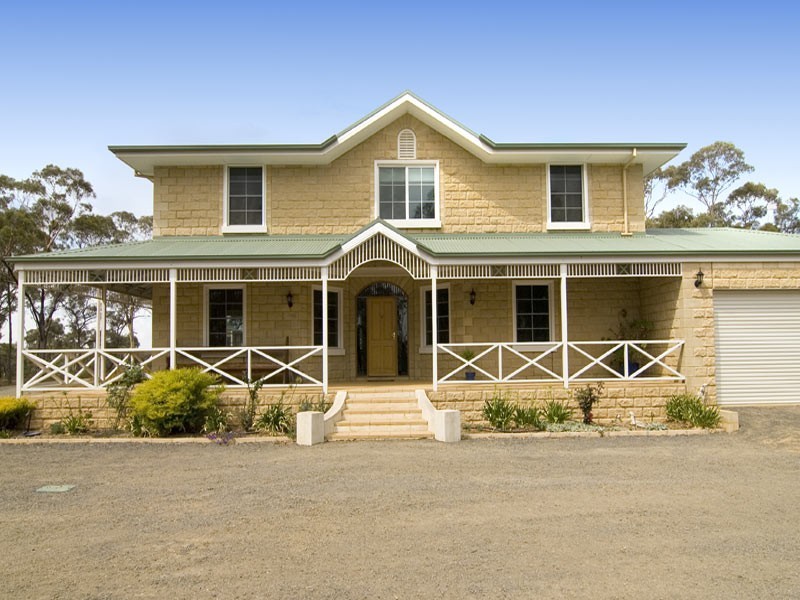 127 Axe Creek Road, Strathfieldsaye VIC 3551