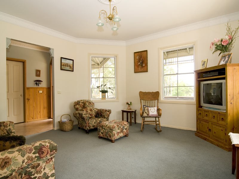 127 Axe Creek Road, Strathfieldsaye VIC 3551