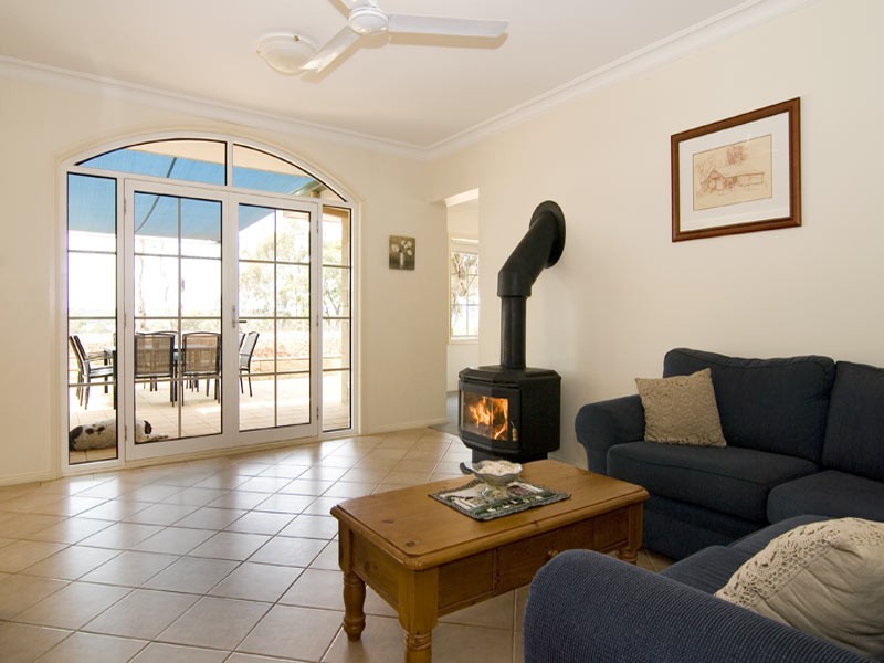 127 Axe Creek Road, Strathfieldsaye VIC 3551